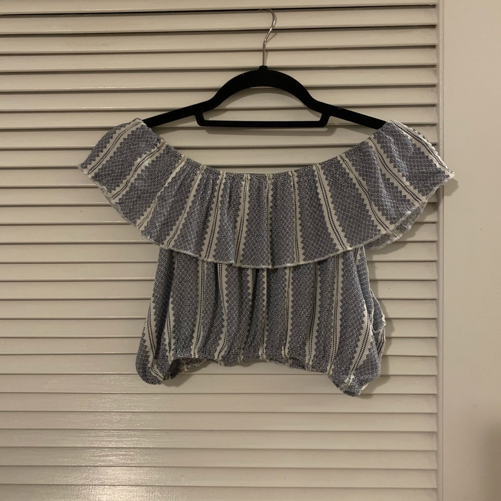 Crop Top - Picture 2 of 4